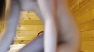 Худая шлюшка daria_vs_alexis скачет на хуйце