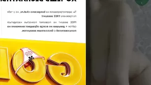 Русская барышня SexyOle4ka трахнула обе дырочки