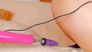 Красивая соска Ole4kaAngel жестко трахнула жопу