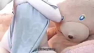Худая стерлядь sex_mind трахает бритую пизденку
