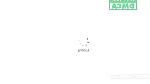 Обнаженная самка EleghantGrace трахает очко пальчиком