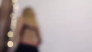 Роскошная модель Angelicioosss шалит с резиновым хуем