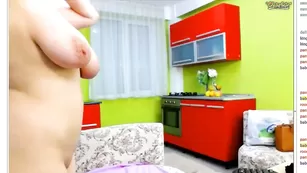 Игривая краля Pam__ласкает сиськи