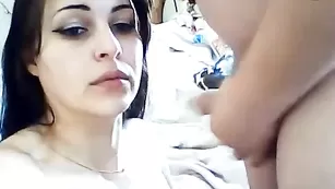 Знойная самка vivusmil глотает хуй