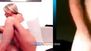 Худая сучка lovelylaura трахает киску в скайпе