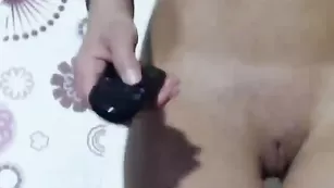 Прекрасная модель Milledyum мастурбирует половые губки