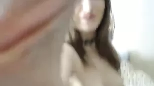 Грудастая куколка PornSexxBaby мастурбирует пизденку