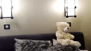 Прекрасные блондинки rock_n_rollas эротично раздеваются