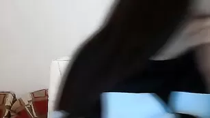 Красивая студентка ashleybulgari вертит сочной попой