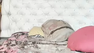 Прекрасная betsy_tiffani шалит с подругой в привате