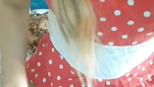 Знойная FunnyVirgin тискает киску пальчиками