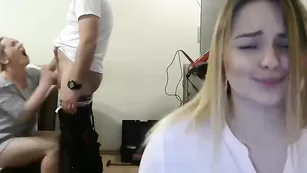 Зрелая шкура wearethebestinthissite отсасывает хуй