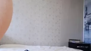 Русская богиня Mashulya29 шалит с секс игрушкой