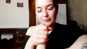 Рыжая чертовка house_of_sin делает минетик