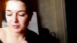 Рыжая чертовка house_of_sin делает минетик