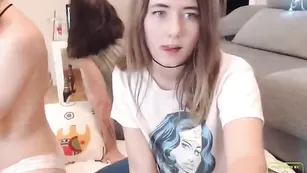 Подружки babymelony резвятся перед вебкой