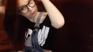 Грудастые телочки эротично целуются sailorwhore