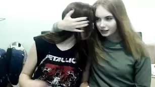 Домашнее интимное видео подружек утекло в сеть