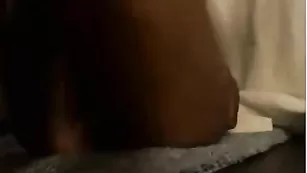 Жаркая цыпочка lane66 трахает письку секс игрушкой