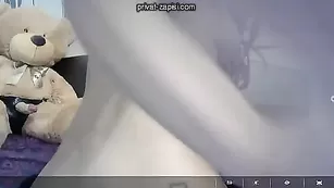 Знойная шалава Djesika777 занялась глубоким анальным фистингом