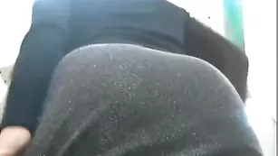 Сочная курва xyjiurahka ласкает пизду на работе