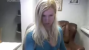 Пылкая шваль xMilenaHotx дрочит хер лысого парня