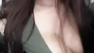 Роскошная mcamilasantamariam мнет упругие сиси