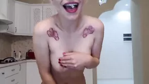 Подружки tegra23 обнажают сиськи