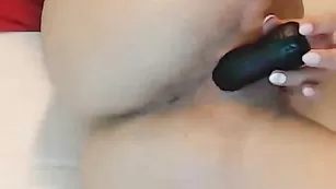 Сексуальная CrystalXO играет с фаллосом
