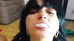 Пошлая брюнетка XtremAnal получила сперму в рот