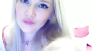 Сексапильная медсестра arielle1 мастурбирует пизденку