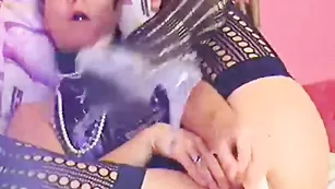 Зрелая мадам Amanda_Wild всем в писю дам