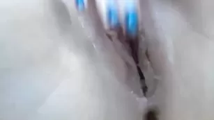 Худенькая студентка кончила в привате Lorinda