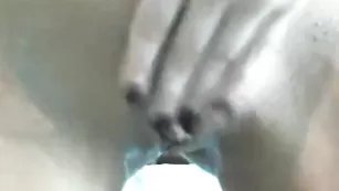 Худенькая чертовка отсасывает дилдо DettyBlondie