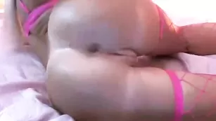 Аппетитная штучка Jvstkmldeq трахает анус