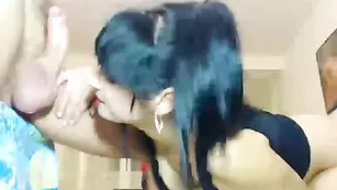 Грудастая брюнетка XtremAnal сосет и трахается