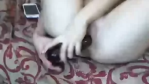 Зачетная брюнетка трахает пизду Rennesme