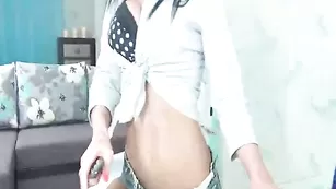 Грудастая училка теребит пизду DonnaKarina