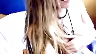 Сисястая детка PervertBeauty нежно теребит киску