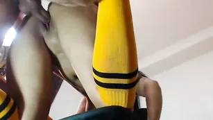 Телка в чулках трахается в пизду XtremAnal