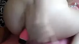 Русская малышка VeronikaLove трахнулась фаллосом