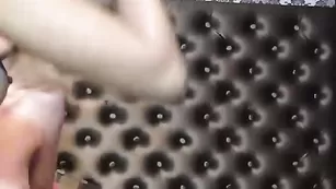 Лесбиянки LushBlondies трахают анал секс игрушками