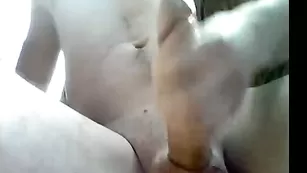 Жаркий чувак HotBoy4you25 дрочит хуй и кончает