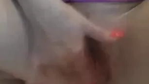 Грудастая путана WetChloe трахнулась самотыком