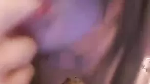 Аппетитная малышка sexxyblonndi тискает пизденку