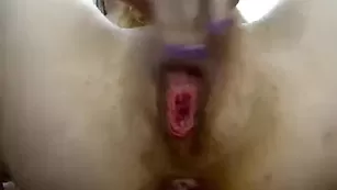 Молодая деваха pamela01sexy ласкает половые губки