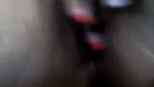 Пылкая девочка разрабатывает киску пальчиками Amellyxx