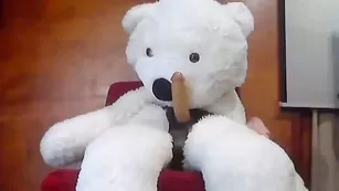 Зачетная модель трахает анал Elisa_Death