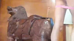 Озорная телочка танцует стриптиз Elisa_Death