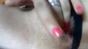 Озорная малышка pamela01sexy занимается мастурбацией